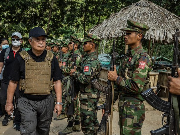 ဒီမိုကရေစီအရေး ကြိုးပမ်းကြသူအချင်းချင်း သွေးကွဲမှုတွေ ဘယ်လိုဖြေရှင်းမလဲ ဒီမိုကရေစီအရေး ကြိုးပမ်းကြသူအချင်းချင်း သွေးကွဲမှုတွေ ဘယ်လိုဖြေရှင်းမလဲ