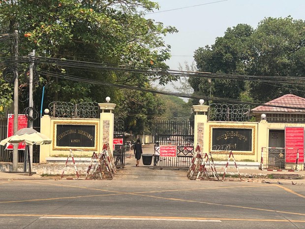 အနုပညာရှင်တွေကို လွှတ်ပေးမှု ဟန်ပြလုပ်ရပ်အဖြစ် ဝေဖန်ကြ အနုပညာရှင်တွေကို လွှတ်ပေးမှု ဟန်ပြလုပ်ရပ်အဖြစ် ဝေဖန်ကြ