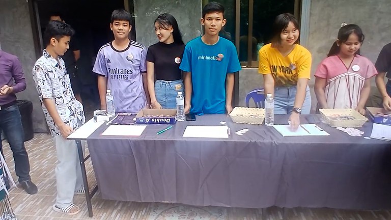 ထိုင်းနိုင်ငံ မဲဆောက်မြို့ The Space Learning Center မှာ ဩဂုတ်လ ၁၂ ရက် ညနေကကျင်းပသည့် နိုင်ငံတကာလူငယ်များနေ့အခမ်းအနားကို တွေ့ရစဉ်။ (Photo : RFA)