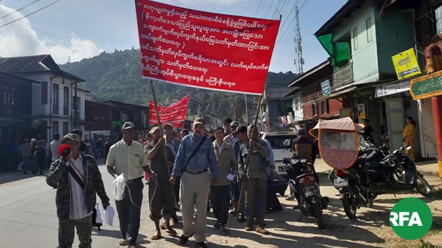 protest-in-mogok-622.jpg protest-in-mogok-622.jpg