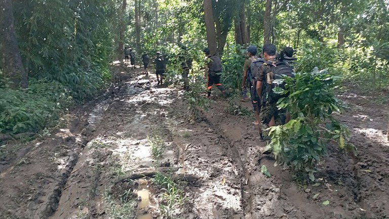 အရှိုချင်း ကားကွယ်ရေးတပ်ဖွဲ့ဝင်များအား ၂၀၂၄ ခုနှစ်၊ အောက်တိုဘာ ၂၉ ရက်နေ့က တွေ့ရစဉ်။ (Facebook/ Asho Chin Defence Force - ACDF)