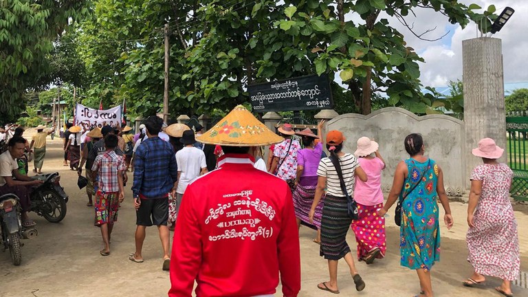 phakant-refugees ကချင်ပြည်နယ် ဖားကန့်မြို့နယ်၊ ဟောင်ပါးကျေးရွာအုပ်စုမှ ဒေသခံများအား ၂၀၂၁ ခုနှစ်၊ ဇွန်လ ၂၁ ရက်နေ့က တွေ့ရစဉ်။ (Photo:Citizen Journalist)