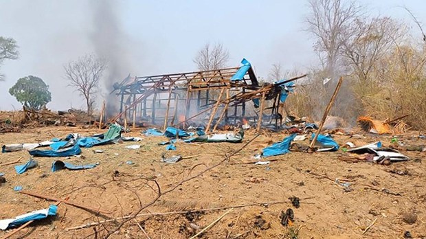 ကန့်ဘလူ ပဇီကြီးရွာ လေကြောင်းတိုက်ခိုက်ခံရပြီး လူ ၅၀ ကနေ ၁၀၀ ကြား သေဆုံးနိုင် ကန့်ဘလူ ပဇီကြီးရွာ လေကြောင်းတိုက်ခိုက်ခံရပြီး လူ ၅၀ ကနေ ၁၀၀ ကြား သေဆုံးနိုင်