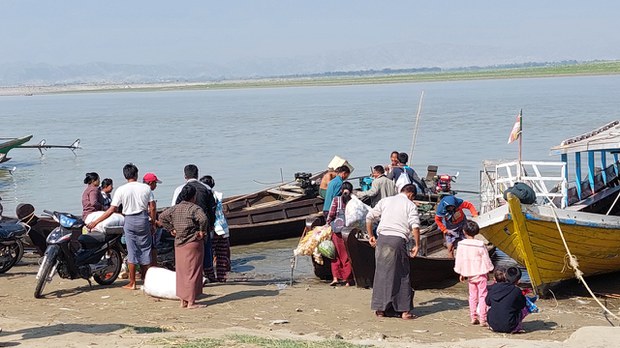 မြစ်ခြေ-ကျွန်းချောင်းဒေသမှာ ထောင်နဲ့ချီတဲ့ အရပ်သားတွေ ထွက်ပြေးနေရ