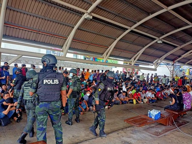 အထောက်အထားမဲ့ မြန်မာ ၅၀ ကျော်ကို မလေးရှားအထူးတပ်ဖွဲ့ ဖမ်းဆီး အထောက်အထားမဲ့ မြန်မာ ၅၀ ကျော်ကို မလေးရှားအထူးတပ်ဖွဲ့ ဖမ်းဆီး