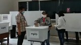 myanmar-voters-in-thai-622.jpg