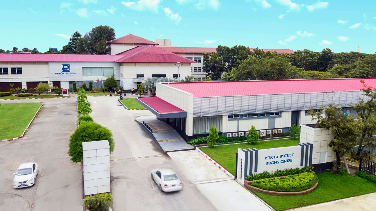 ရန်ကုန်တိုင်း၊ မြောက်ဒဂုံမြို့နယ်ရှိ ပင်လုံဆေးရုံကို တွေ့ရစဉ်။ (Photo: Pinlon Hospital)