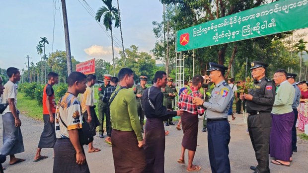 ဒီဇင်ဘာလအတွင်း လူငယ် နှစ်ရာကျော် စစ်မှုထမ်းဖို့ ဖမ်းဆီးခံရ ဒီဇင်ဘာလအတွင်း လူငယ် နှစ်ရာကျော် စစ်မှုထမ်းဖို့ ဖမ်းဆီးခံရ
