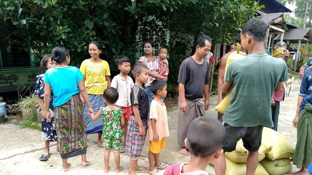 ဂွမြို့မှာ တိုက်ပွဲပြင်းထန်ချိန် ဧရာဝတီတိုင်းကို စစ်ရေးတင်းကျပ်
