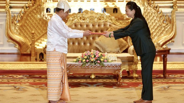 စစ်ခေါင်းဆောင်ရဲ့ တရုတ်ခရီးစဉ် ဘာတွေထူးခြားလာနိုင်မလဲ စစ်ခေါင်းဆောင်ရဲ့ တရုတ်ခရီးစဉ် ဘာတွေထူးခြားလာနိုင်မလဲ