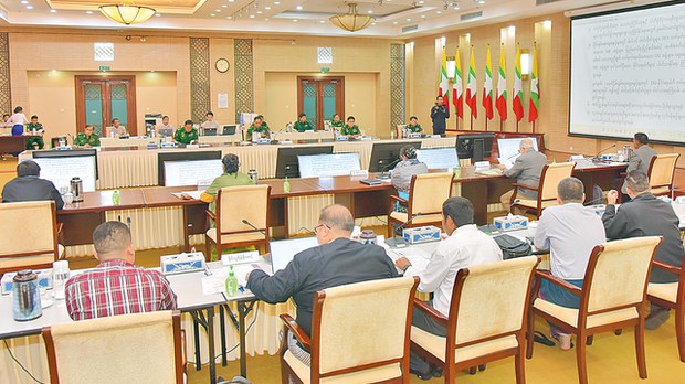 ဆွေးနွေးပွဲတွေဟာ နိုင်ငံတကာကို လှည့်စားဖို့ဖြစ်ကြောင်း လေ့လာသူတွေပြော ဆွေးနွေးပွဲတွေဟာ နိုင်ငံတကာကို လှည့်စားဖို့ဖြစ်ကြောင်း လေ့လာသူတွေပြော