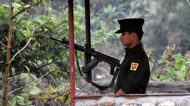 ကေအိုင်အေကို ငြိမ်းချမ်းရေးဆွေးနွေးဖို့ စစ်ကောင်စီ ဖိအားပေး