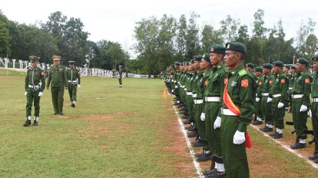 ပထမအကြိမ် စစ်သင်တန်းဆင်းပြီးသူတွေ ရှေ့တန်းပို့ခံနေရ ပထမအကြိမ် စစ်သင်တန်းဆင်းပြီးသူတွေ ရှေ့တန်းပို့ခံနေရ
