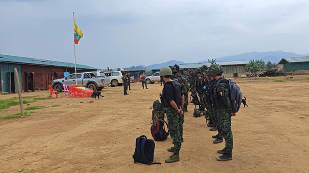 စစ်ကောင်စီက ပြည်သူ့စစ်အဖွဲ့တွေကို ပိုသုံးလာတယ်လို့ဆို စစ်ကောင်စီက ပြည်သူ့စစ်အဖွဲ့တွေကို ပိုသုံးလာတယ်လို့ဆို