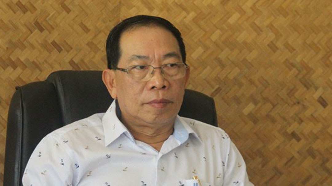 ရှမ်းပြည်ပြန်လည်ထူထောင်ရေးကောင်စီ (RCSS) ဥက္ကဋ္ဌ ဗိုလ်ချုပ်ကြီး ယွက်စစ်အား ၂ဝ၁၉ ခုနှစ်၊ အောက်တိုဘာလ ၂၇ ရက်နေ့က ထိုင်း-မြန်မာနယ်စပ်တွင် ပြုလုပ်သော သတင်းစာရှင်းလင်းပွဲတစ်ခုတွင် တွေ့ရစဉ်။ (Photo: RFA)