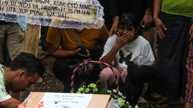 တိုက်ခိုက်ခံ မုန်လိုင်ခက် စစ်ဘေးဒုက္ခသည်တွေ ထိခိုက်မှုတွေနဲ့ ကြုံနေရ တိုက်ခိုက်ခံ မုန်လိုင်ခက် စစ်ဘေးဒုက္ခသည်တွေ ထိခိုက်မှုတွေနဲ့ ကြုံနေရ