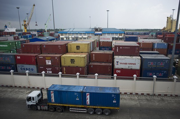 container-port-622.jpg
