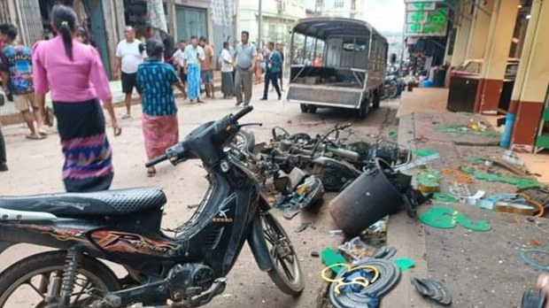 လက်သည်မဲ့ဗုံးတွေကြောင့် ပြည်သူတွေ သေဆုံးဒဏ်ရာရမှုများလာ လက်သည်မဲ့ဗုံးတွေကြောင့် ပြည်သူတွေ သေဆုံးဒဏ်ရာရမှုများလာ