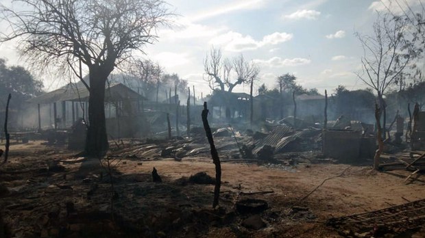 ayartaw-fireburn.jpg ayartaw-fireburn.jpg