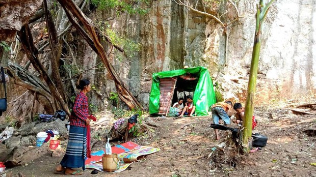 ပအိုဝ်းဒေသတိုက်ပွဲ အရပ်သား ခုနစ်ဆယ်ခန့်သေဆုံးမှု အပြန်အလှန်စွပ်စွဲနေ