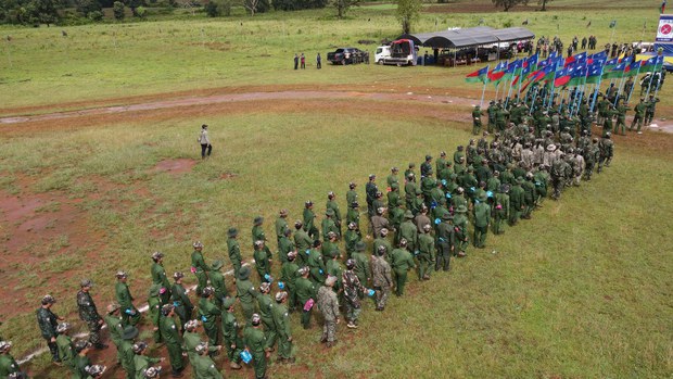 ပအိုဝ်းပြည်သူ့စစ် ထိန်းချုပ်ဒေသမှာ ၁၈ နှစ်အောက် အမျိုးသမီးတွေ စစ်သင်တန်းတက်နေရ ပအိုဝ်းပြည်သူ့စစ် ထိန်းချုပ်ဒေသမှာ ၁၈ နှစ်အောက် အမျိုးသမီးတွေ စစ်သင်တန်းတက်နေရ