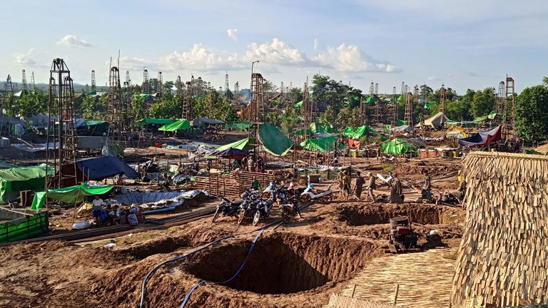မကွေးတိုင်း၊ အထက်မင်းလှမြို့နယ်ရှိ နလဲရေနံမှော်လုပ်ငန်းခွင်တစ်နေရာကို ၂၀၂၀ ခုနှစ်၊ စက်တင်ဘာလ ၂၈ ရက်နေ့က တွေ့ရစဉ်။ (U Kyaw Khaing Win Photo)