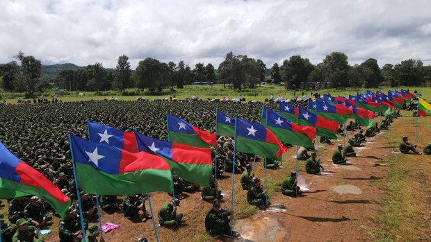 စစ်သည်အင်အားပြပြီး တော်လှန်ရေးကို PNA ခြိမ်းခြောက်နေကြောင်း လေ့လာသူတွေပြော