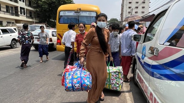 နိုင်ငံရေးအကျဥ်းသူတွေ ထောင်တွင်းဖိနှိပ်ခံရတာများနေ