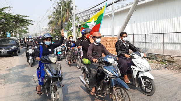 နိုင်ငံရေးအမှုလိုက်ရှေ့နေတွေ ပစ်မှတ်ထားဖမ်းဆီးခံလာရ နိုင်ငံရေးအမှုလိုက်ရှေ့နေတွေ ပစ်မှတ်ထားဖမ်းဆီးခံလာရ