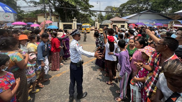 နှစ်နှစ်အတွင်း လွတ်ငြိမ်းခွင့်ရသူခုနစ်သောင်းမှာ နိုင်ငံရေးအကျဉ်းသား ၃ ရာခိုင်နှုန်းကျော်သာပါ