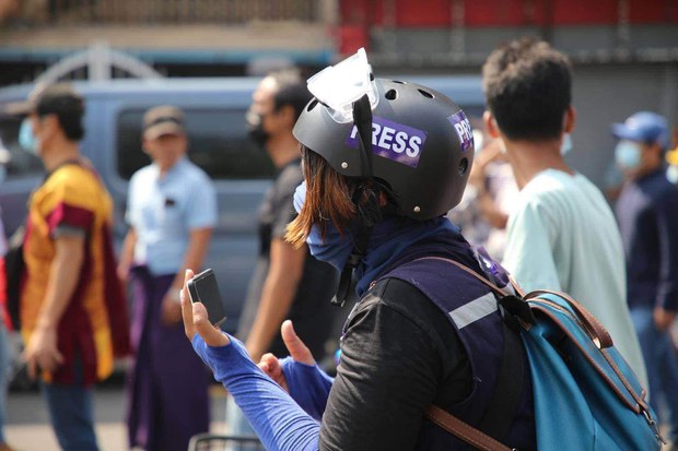 မြန်မာ့စာနယ်ဇင်းလွတ်လပ်ခွင့်နဲ့ သတင်းလောကစိန်ခေါ်မှုများ မြန်မာ့စာနယ်ဇင်းလွတ်လပ်ခွင့်နဲ့ သတင်းလောကစိန်ခေါ်မှုများ