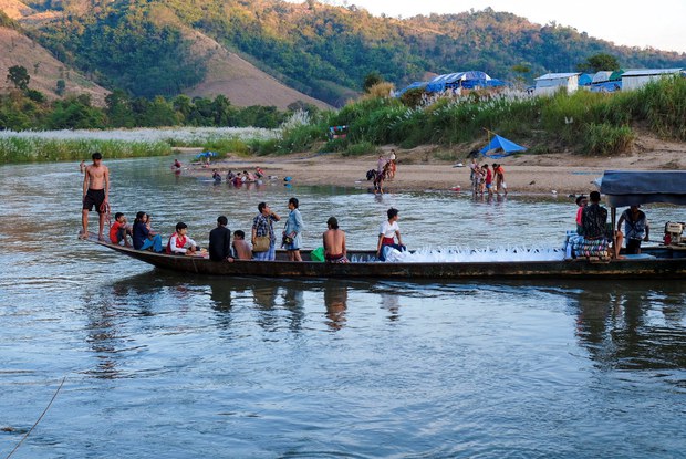 ထိုင်းကတစ်ဆင့် မြန်မာကို ကူညီခွင့်ပေးဖို့ Refugee International အဖွဲ့ အစီရင်ခံစာထုတ်ပြန် ထိုင်းကတစ်ဆင့် မြန်မာကို ကူညီခွင့်ပေးဖို့ Refugee International အဖွဲ့ အစီရင်ခံစာထုတ်ပြန်