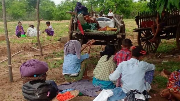 sagaing refugees.jpg