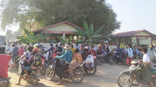 စစ်ကြောင်းထိုးလို့ ဆားလင်းကြီးနဲ့ ပခုက္ကူက ဒေသခံ နှစ်သောင်းကျော် ထွက်ပြေးရ စစ်ကြောင်းထိုးလို့ ဆားလင်းကြီးနဲ့ ပခုက္ကူက ဒေသခံ နှစ်သောင်းကျော် ထွက်ပြေးရ
