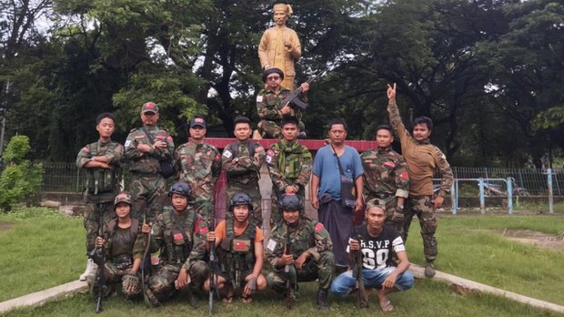 ဒီပဲယင်းမြို့ကို ကာကွယ်ရေးတပ်ဖွဲ့တွေ သိမ်းပိုက် ဒီပဲယင်းမြို့ကို ကာကွယ်ရေးတပ်ဖွဲ့တွေ သိမ်းပိုက်