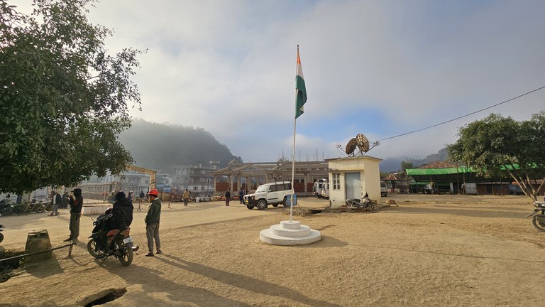 india အိန္ဒိယ-မြန်မာနယ်စပ် မီဇိုရမ်ပြည်နယ် ဇိုခေါ်ထာရ် နယ်စပ်ဂိတ်အား ၂၀၂၄ ခုနှစ်၊ ဖေဖော်ဝါရီလ ၁၀ ရက်နေ့က တွေ့ရစဉ်။ (Photo: RFA)