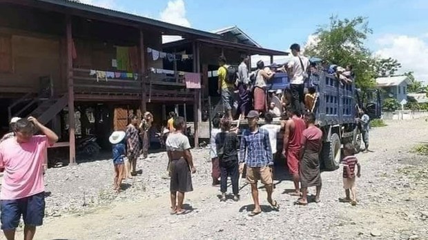 တိုက်ပွဲကြောင့် ထွက်ပြေးတဲ့ တမူးဒေသခံတွေကို အိန္ဒိယ ပြန်မောင်းထုတ် တိုက်ပွဲကြောင့် ထွက်ပြေးတဲ့ တမူးဒေသခံတွေကို အိန္ဒိယ ပြန်မောင်းထုတ်