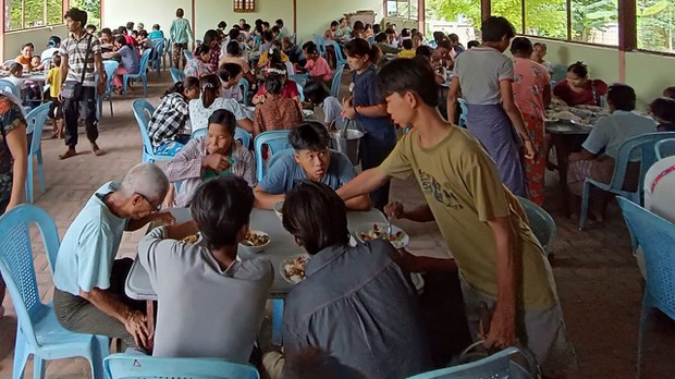 အကူအညီပေးရေး ပိတ်ဆို့ထားတာ စစ်ရာဇဝတ်မှုမြောက် အကူအညီပေးရေး ပိတ်ဆို့ထားတာ စစ်ရာဇဝတ်မှုမြောက်