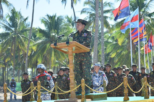ငြိမ်းချမ်းရေးဆွေးနွေးဖို့ စစ်ကောင်စီ ဖိတ်ခေါ်ချက် မယုံရဘူးလို့ ပြင်ပလေ့လာသူတွေသုံးသပ် ငြိမ်းချမ်းရေးဆွေးနွေးဖို့ စစ်ကောင်စီ ဖိတ်ခေါ်ချက် မယုံရဘူးလို့ ပြင်ပလေ့လာသူတွေသုံးသပ်