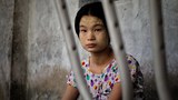 ရခိုင်စစ်ပွဲကြောင့် မသန်စွမ်းဘဝနဲ့ ရုန်းကန်နေရတဲ့ အမျိုးသမီးငယ်