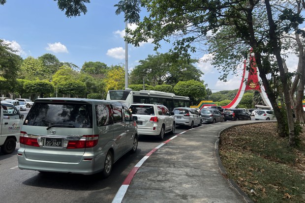 yangon-fuel3.jpg