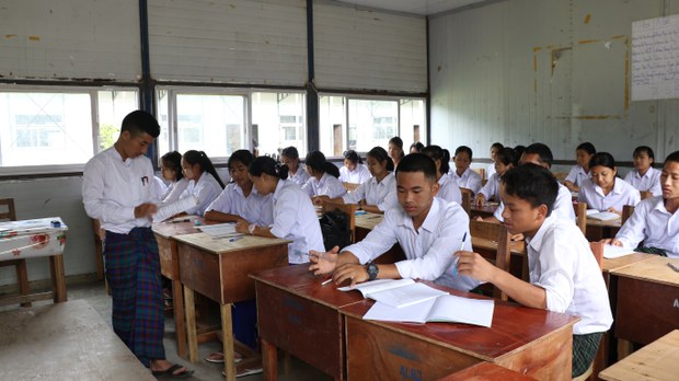 KIO ထိန်းချုပ်နယ်မြေထဲ ကျောင်းပြောင်းတက်သူတွေများလာ