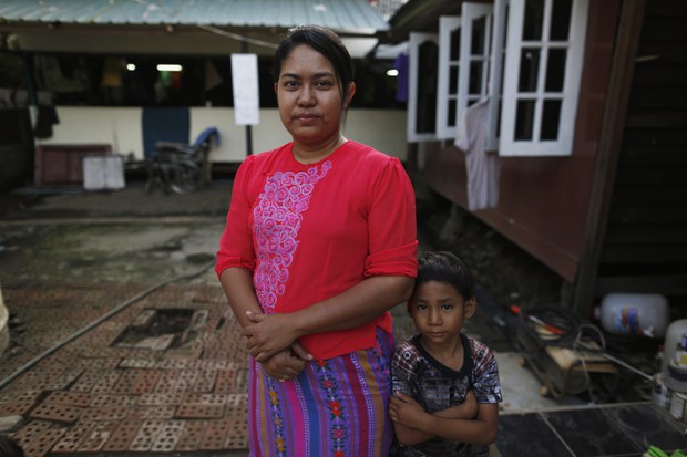 ရေရှည်ရပ်တည်ဖို့ ခက်ခဲလာနေတဲ့ HIV/AIDS ဂေဟာ