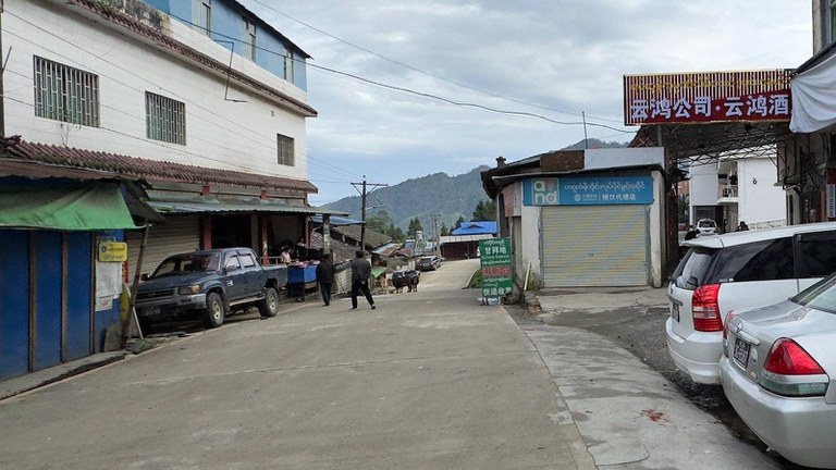 ကချင်ပြည်နယ်၊ ဝိုင်းမော်မြို့နယ် ကံပိုင်တည်မြို့တွင်းတစ်နေရာကို ၂၀၂၃ ခုနှစ် ဇူလိုင်လ ၂ ရက်နေ့က တွေ့ရစဉ်။ (Photo: RFA)
