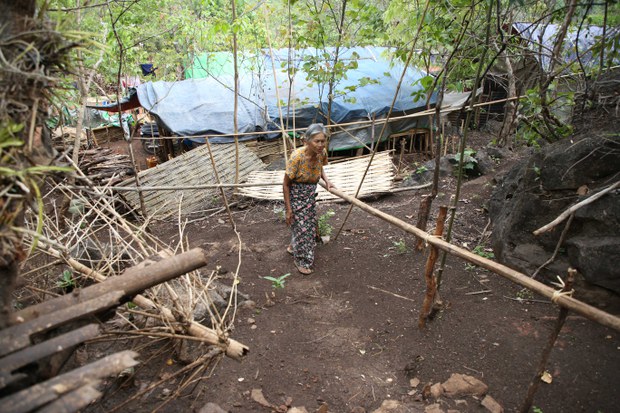 kayah-refugees2.jpg