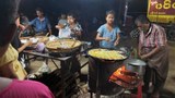 ညောင်ဦးမြို့ ဆယ့်နှစ်ပွဲဈေးသည်တွေရဲ့ စုပေါင်းဈေးရောင်းပွဲ