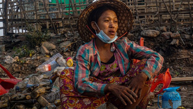 စစ်တွေ အာဂျိတ်တော်ကုန်းက အိမ် ၁၀၀ ကျော် အင်အားသုံး ဖယ်ရှားခံရ