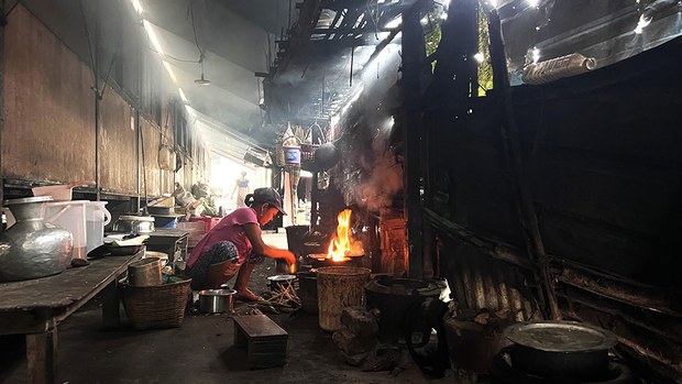 ငါးနှစ်နီးပါး အခက်အခဲတွေ ရင်ဆိုင်နေရတဲ့ စစ်တွေမြို့က စစ်ဘေးဒုက္ခသည်များ ငါးနှစ်နီးပါး အခက်အခဲတွေ ရင်ဆိုင်နေရတဲ့ စစ်တွေမြို့က စစ်ဘေးဒုက္ခသည်များ