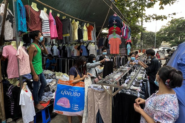 Thrift-shops-2