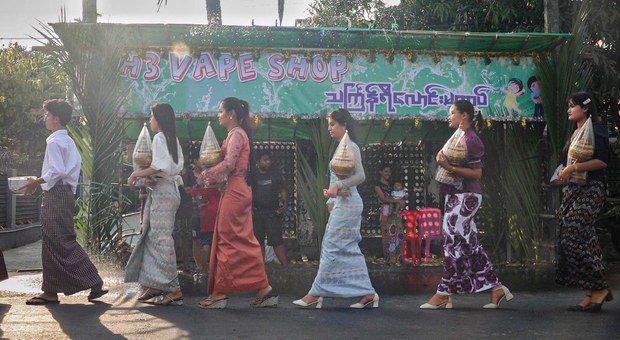 rakhine-thingyan-8.jpg